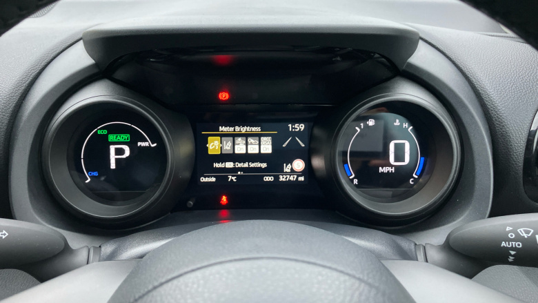 Toyota Yaris 1.5 Hybrid Design 5dr CVT Hybrid Hatchback